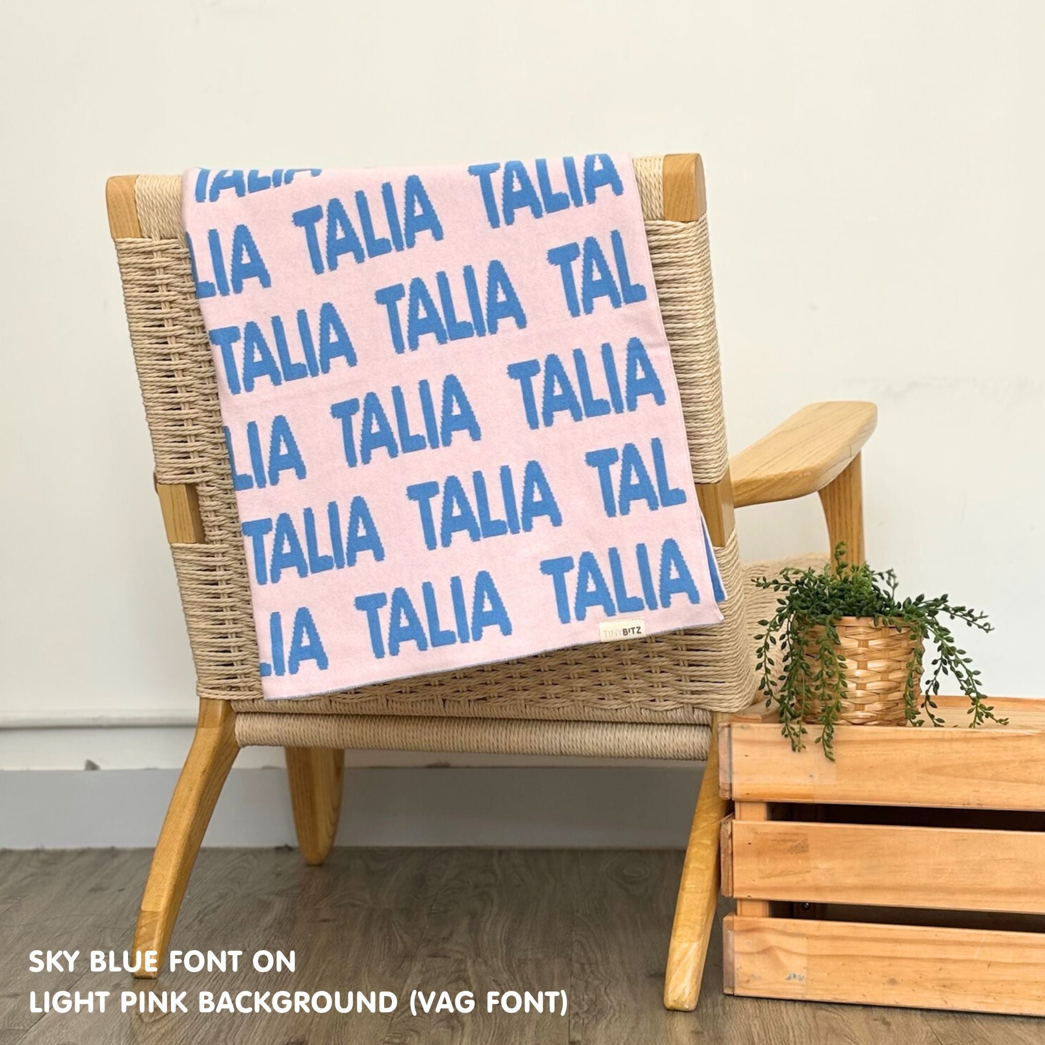 TinyBitz knitted cotton blanket in light pink and sky blue, personalised with your own name!