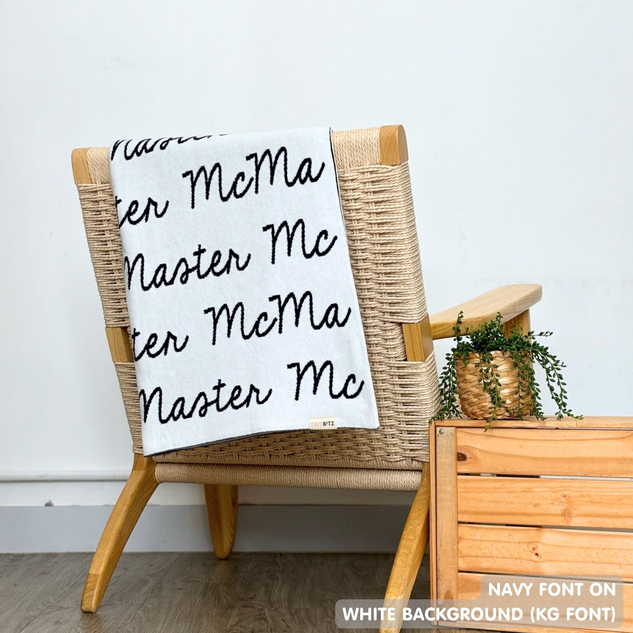 TinyBitz knitted cotton blanket in white and navy, personalised with your own name!