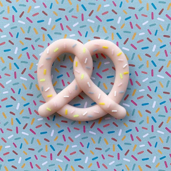 Little Caleb : Pretzel Teether (Pink)